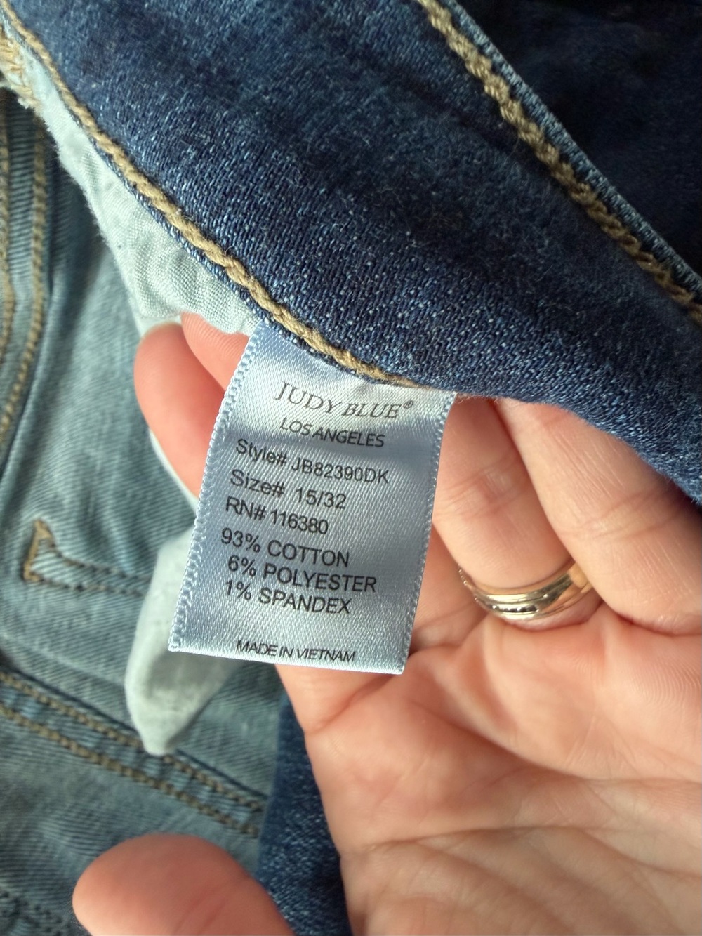 Judy Blue Cropped Slim Jeans Women’s 15/32 Medium Wash Stretch Denim - Picture 4 of 11
